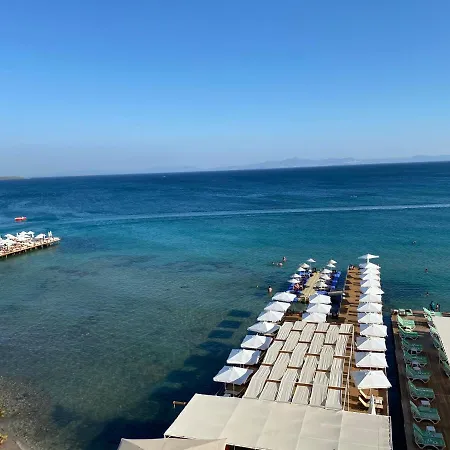 Seaside 3*