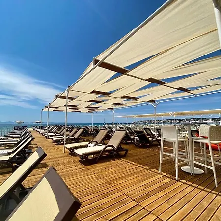 Seaside 2*
