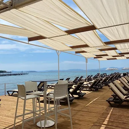 Ξενοδοχείο με διαμερίσματα Seaside