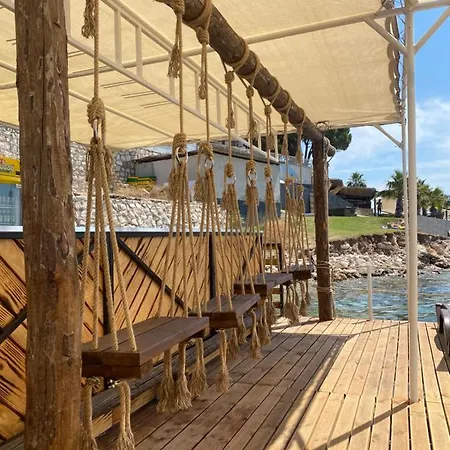 Ξενοδοχείο με διαμερίσματα Seaside
