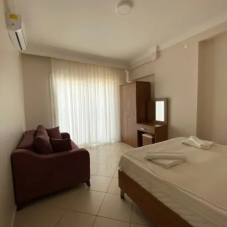 Seaside Apart Otel 2*