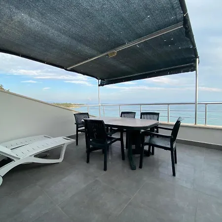 Seaside 2*