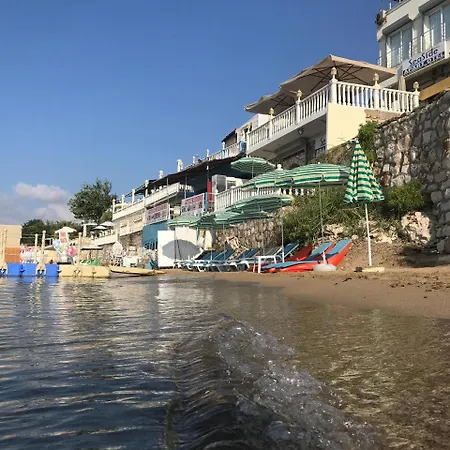 Seaside Ξενοδοχείο με διαμερίσματα 3*