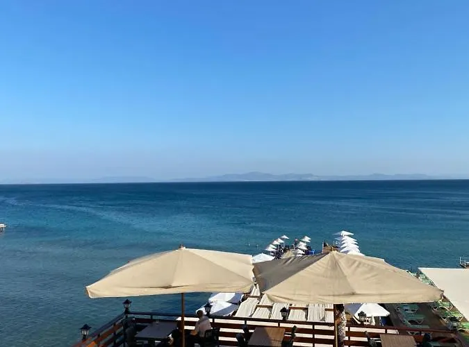 Seaside Aparthotel 3*