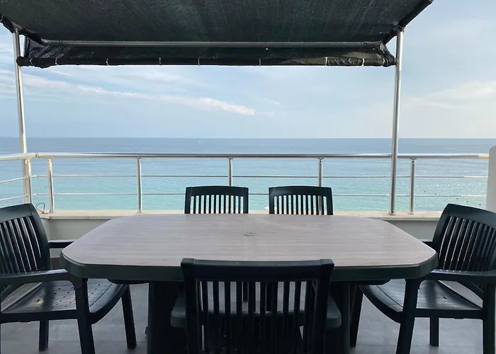 Aparthotel Seaside 3*