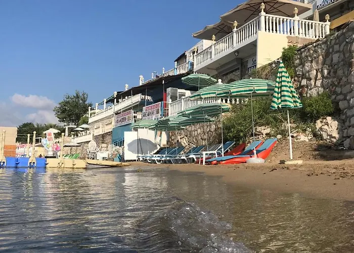Seaside Aparthotel 3*